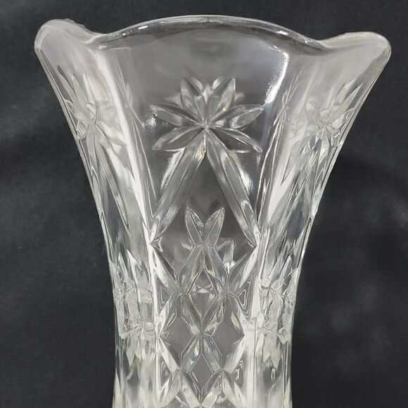 Class vase  - Picture 2 of 3